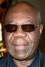 Manu Dibango; Douala, Kamerun doğumlu Kamerunlu besteci, müzisyen