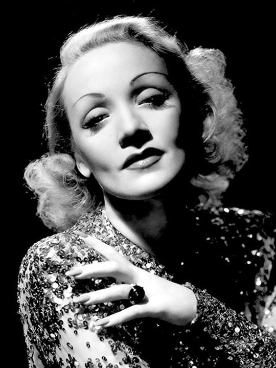 Marlene Dietrich; Schöneberg, Berlin, Almanya doğumlu Maria Magdalena Von Losch olarak da bilinen Amerikalı şarkıcı oyuncu