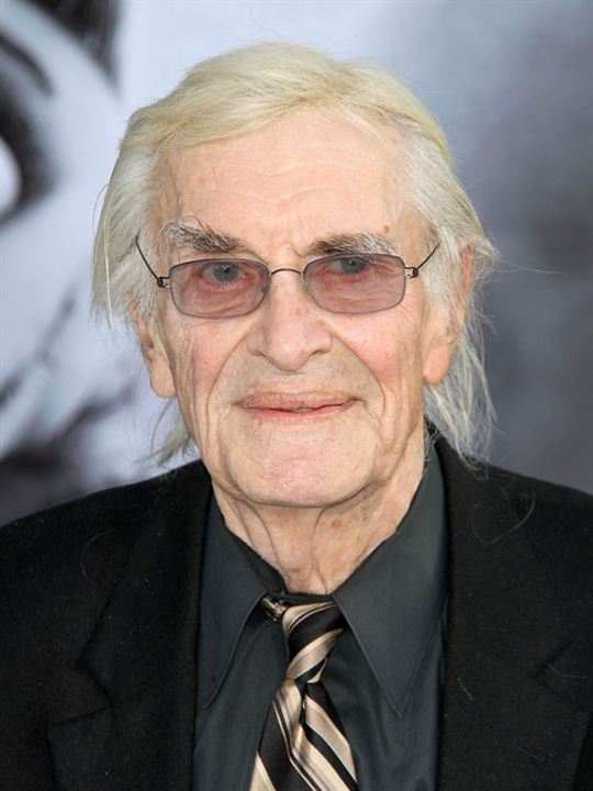 Martin Landau; Brooklyn, New York City, New York, ABD doğumlu Amerikalı oyuncu