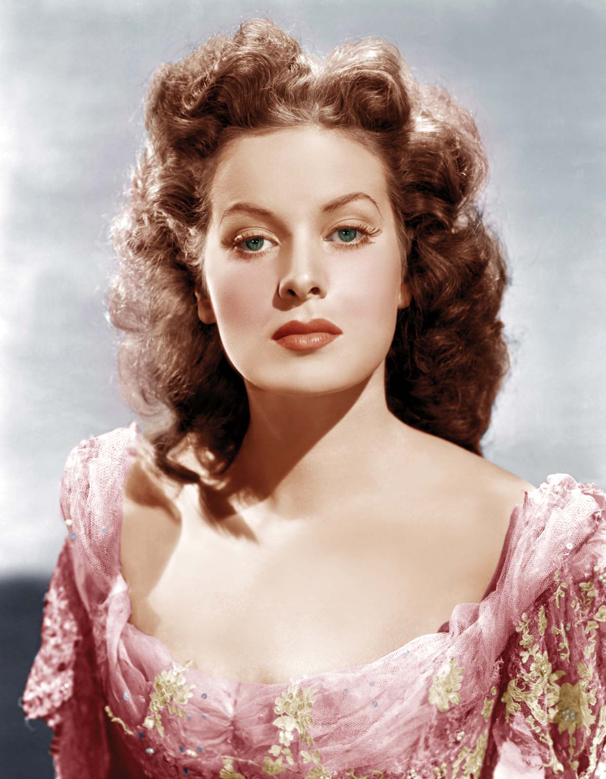 Maureen O'Hara; Ranelagh,Dublin,İrlanda doğumlu Maureen Fitzsimmons olarak da bilinen İrlandalışarkıcıoyuncu