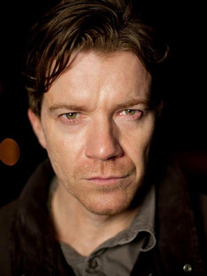 Max Beesley; Burnage,Lancashire,İngiltere doğumlu İngiliz  oyuncu, müzisyen
