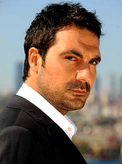 Bülent İnal; Hilvan, Şanlıurfa, Türkiye doğumlu Türk oyuncu