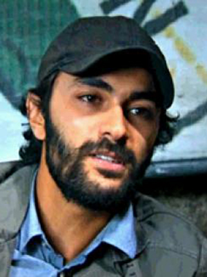 Mehmet Korhan Fırat; Erzincan, Türkiye doğumlu Türk oyuncu