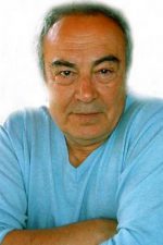 Mehmet Ulay; Alanya, Antalya, Türkiye doğumlu Türk oyuncu