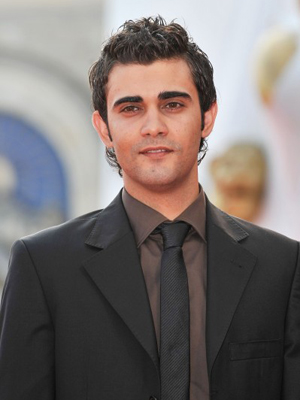 Melih Selçuk; Mardin, Türkiye doğumlu Türk oyuncu