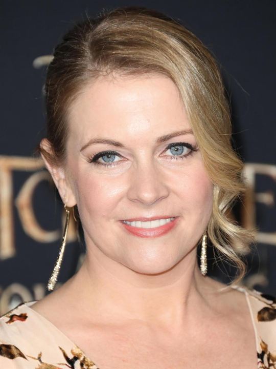 Melissa Joan Hart; Smithtown, New York, ABD doğumlu Amerikalı şarkıcı oyuncu, yapımcı, yönetmen, yazar