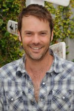 Barry Watson; Traverse City, Michigan, ABD doğumlu Amerikalı oyuncu, yönetmen, senarist