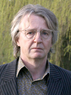 Michael Hirst; Bradford,Thornton,İngiltere doğumlu İngiliz  senarist, idari yapımcı, yaratıcı