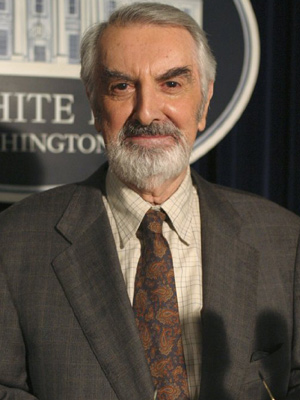 Milo O'Shea; Dublin,İrlanda doğumlu İrlandalı  oyuncu