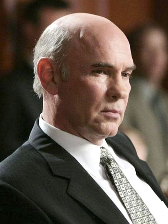Mitch Pileggi; Portland, Oregon, ABD doğumlu Amerikalı oyuncu