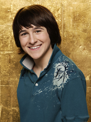 Mitchel Musso; Garland, Dallas, Teksas, ABD doğumlu Amerikalı şarkıcı oyuncu