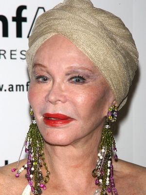 Monique van Vooren; Brüksel, Belçika doğumlu Amerikalı dansçı oyuncu