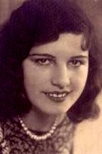 Muazzez Arçay; Üsküp, Kuzey Makedonya doğumlu Makedon oyuncu