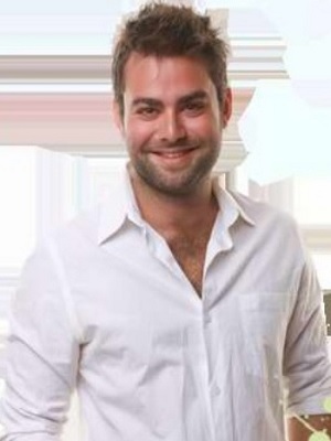 Murat Eken; İstanbul, Türkiye doğumlu Türk oyuncu