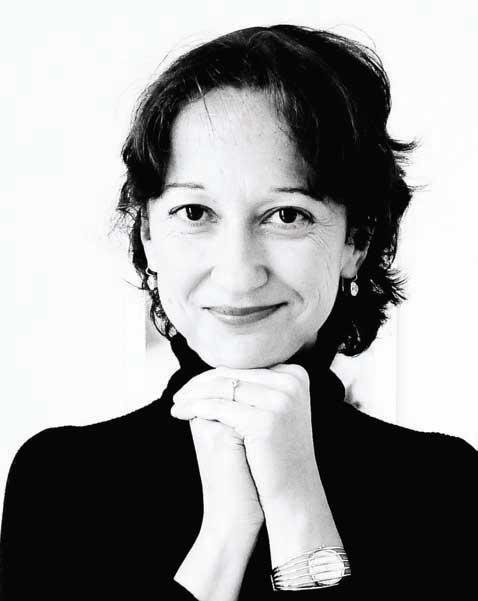 Muriel Barbery; Kazablanka, Fas doğumlu Fransız felsefe profesörüyazar