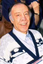 Münir Özkul; Bakırköy, İstanbul, Türkiye doğumlu Türk oyuncu