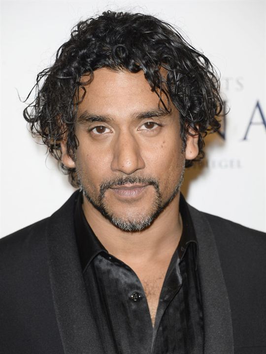 Naveen Andrews; Lambeth,Londra,İngiltere doğumlu Naveen William Sidney Andrews olarak da bilinen İngiliz  oyuncu
