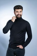 Nazım Özyıldırım; Ankara, Türkiye doğumlu Türk oyuncu