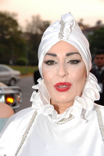 Necla Nazır; İskeçe, Yunanistan doğumlu Türk oyuncu