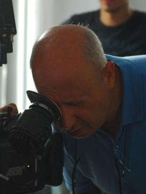 Nesli Çölgeçen; Manisa, Türkiye doğumlu Türk yönetmen, senarist