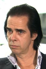 Nick Cave; Warracknabeal, Victoria, Avustralya doğumlu Avustralyalısöz yazarı besteci, müzisyen, oyuncu, senarist, yazar
