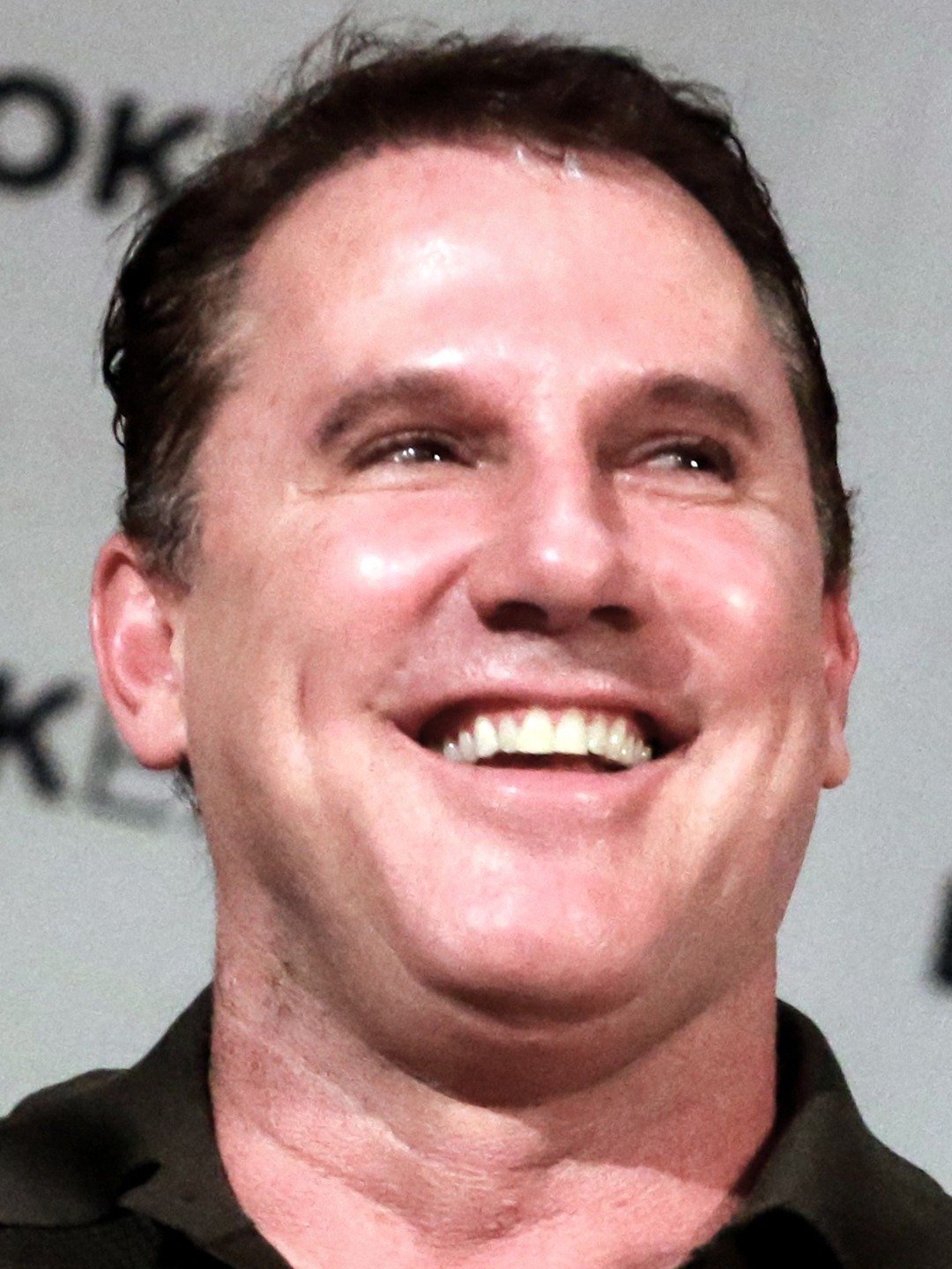 Nicholas Sparks; Omaha, Nebraska, ABD doğumlu Amerikalı yazar, yapımcı, idari yapımcı