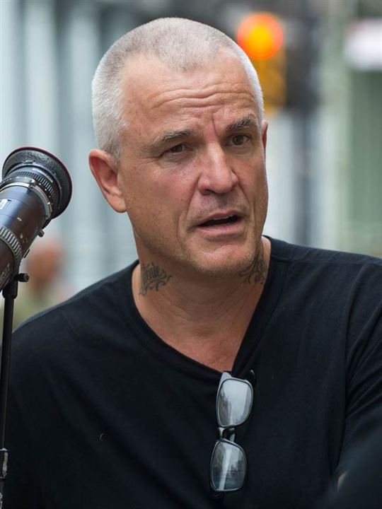 Nick Cassavetes; Amerikalı yönetmen, oyuncu, senarist, yapımcı