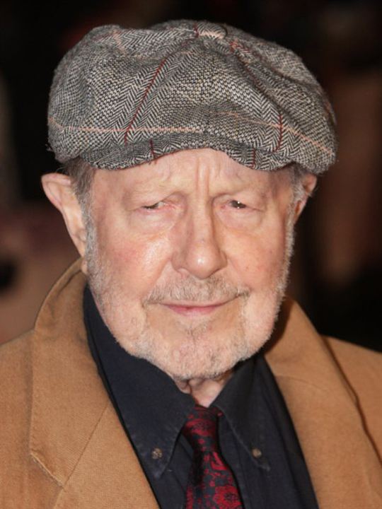 Nicolas Roeg; Londra,İngiltere doğumlu Nicolas Jack Roeg,Nicholas Roeg olarak da bilinen İngiliz  yönetmen, görüntü yönetmeni
