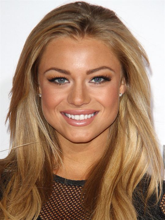 Nikki Leigh; Cypress, Orange, Kaliforniya, ABD doğumlu Nicole Leigh Farnam olarak da bilinen Amerikalı oyuncu