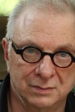 Norman Snider; Toronto,Ontario,Kanada doğumlu Kanadalı  senarist, oyuncu