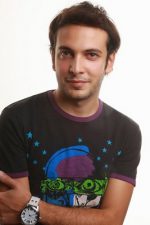 Oğuzhan Koç; Refahiye, Erzincan, Türkiye doğumlu Türk oyuncu, senarist, müzisyen