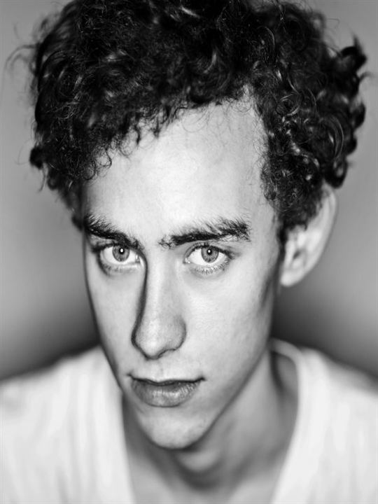 Olly Alexander; Harrogate,Yorkshire,İngiltere doğumlu Oliver Alexander Thornton olarak da bilinen İngilizfilm müziği, ilave müzik bestecisi, şarkıcı, söz yazarıoyuncu