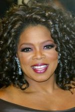 Oprah Winfrey; Oprah Gail Winfrey olarak da bilinen Amerikalı oyuncu, idari yapımcı, yapımcı