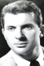 Orhan Elmas; İstanbul, Türkiye doğumlu Türk yönetmen, oyuncu, senarist