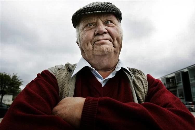 Ove Verner Hansen; Helsingör,Danimarka doğumlu Danimarkalıopera sanatçısıoyuncu