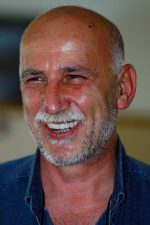 Ömer Lütfi Mete; İyidere, Rize, Türkiye doğumlu Türk senarist, yazar