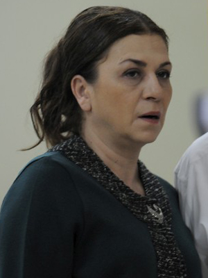 Özay Fecht; İstanbul, Türkiye doğumlu Türk oyuncu