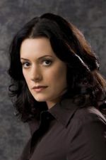 Paget Brewster; Concord, Massachusetts, ABD doğumlu Amerikalı oyuncu