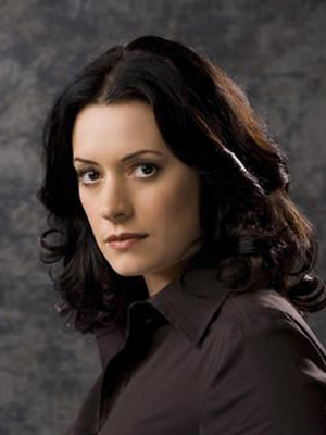 Paget Brewster; Concord, Massachusetts, ABD doğumlu Amerikalı oyuncu