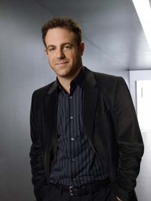 Paul Adelstein; Chicago, Illinois, ABD doğumlu Amerikalı oyuncu, senarist, yaratıcı