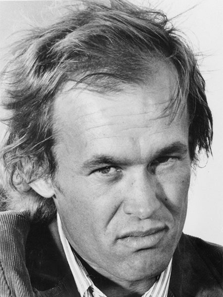 Paul Koslo; Almanya doğumlu Manfred Koslowski olarak da bilinen Alman oyuncu