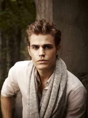 Paul Wesley; Paul Wasilewski olarak da bilinen Amerikalı oyuncu, yönetmen, yapımcı