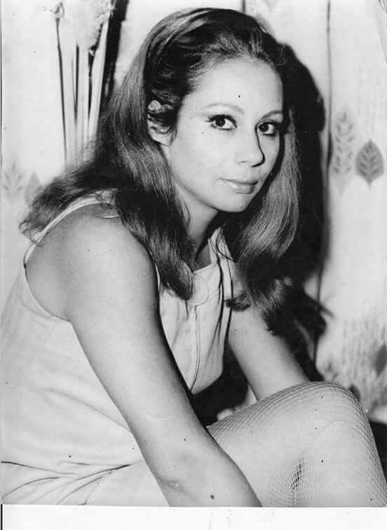 Pervin Par; Bursa, Türkiye doğumlu Türk oyuncu