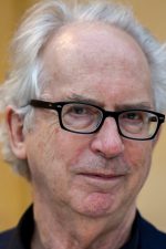 Peter Carey; Bacchus Marsh, Victoria, Avustralya doğumlu Avustralyalı oyuncu, yazar, idari yapımcı