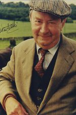 Peter Sallis; Twickenham,Londra,İngiltere doğumlu İngilizkomedyenoyunucu, seslendirme sanatçısı