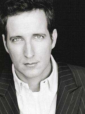 Peter Spears; Amerikalı oyuncu, senarist, yapımcı, yönetici ortak yapımcı