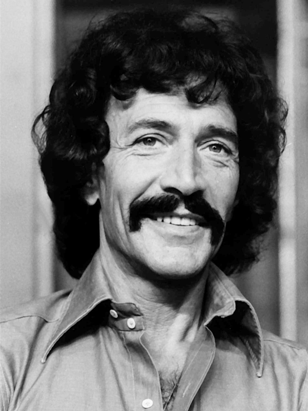 Peter Wyngarde; Marsilya,Bouches-du-Rhône,Fransa doğumlu İngilizşarkıcıoyuncu