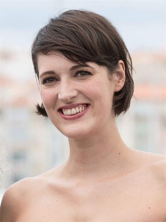 Phoebe Waller-Bridge; Londra,İngiltere doğumlu İngiliz  oyuncu, yaratıcı, idari yapımcı, yazar