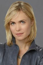 Radha Mitchell; Melbourne, Victoria, Avustralya doğumlu Radha Rani Amber Indigo Anunda Mitchell,Radha-Louise Mitchell olarak da bilinen Avustralyalı oyuncu