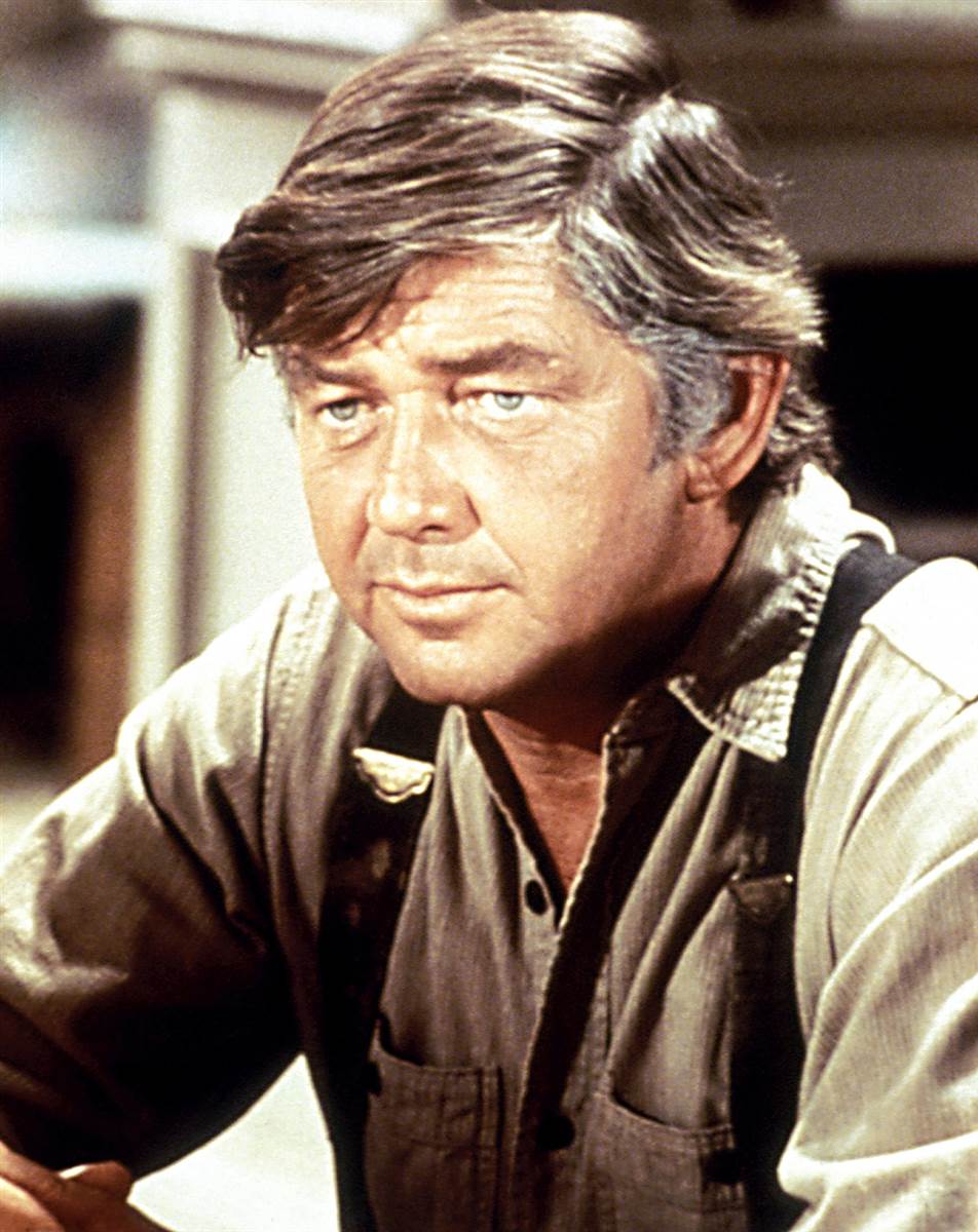 Ralph Strait; New Jersey, ABD doğumlu Amerikalı oyuncu